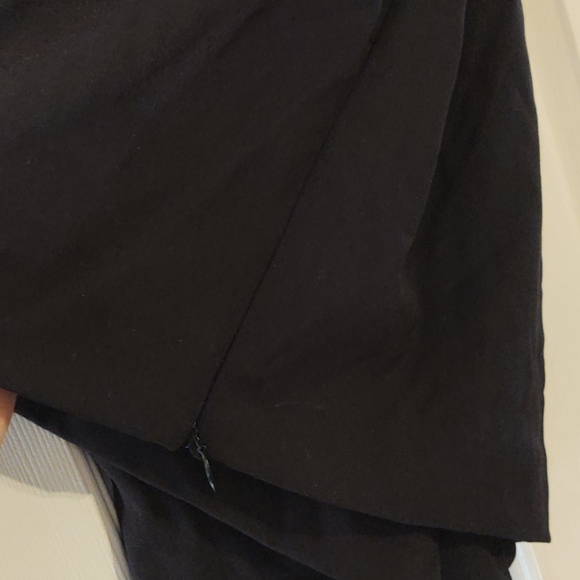 NWOT black pencil skirt - Picture 2 of 3